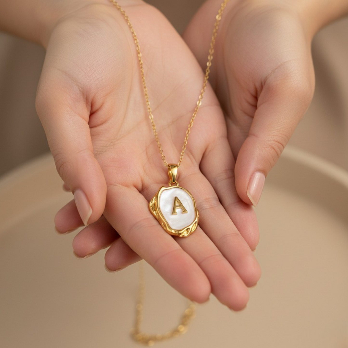 Collar Inicial "Noble"