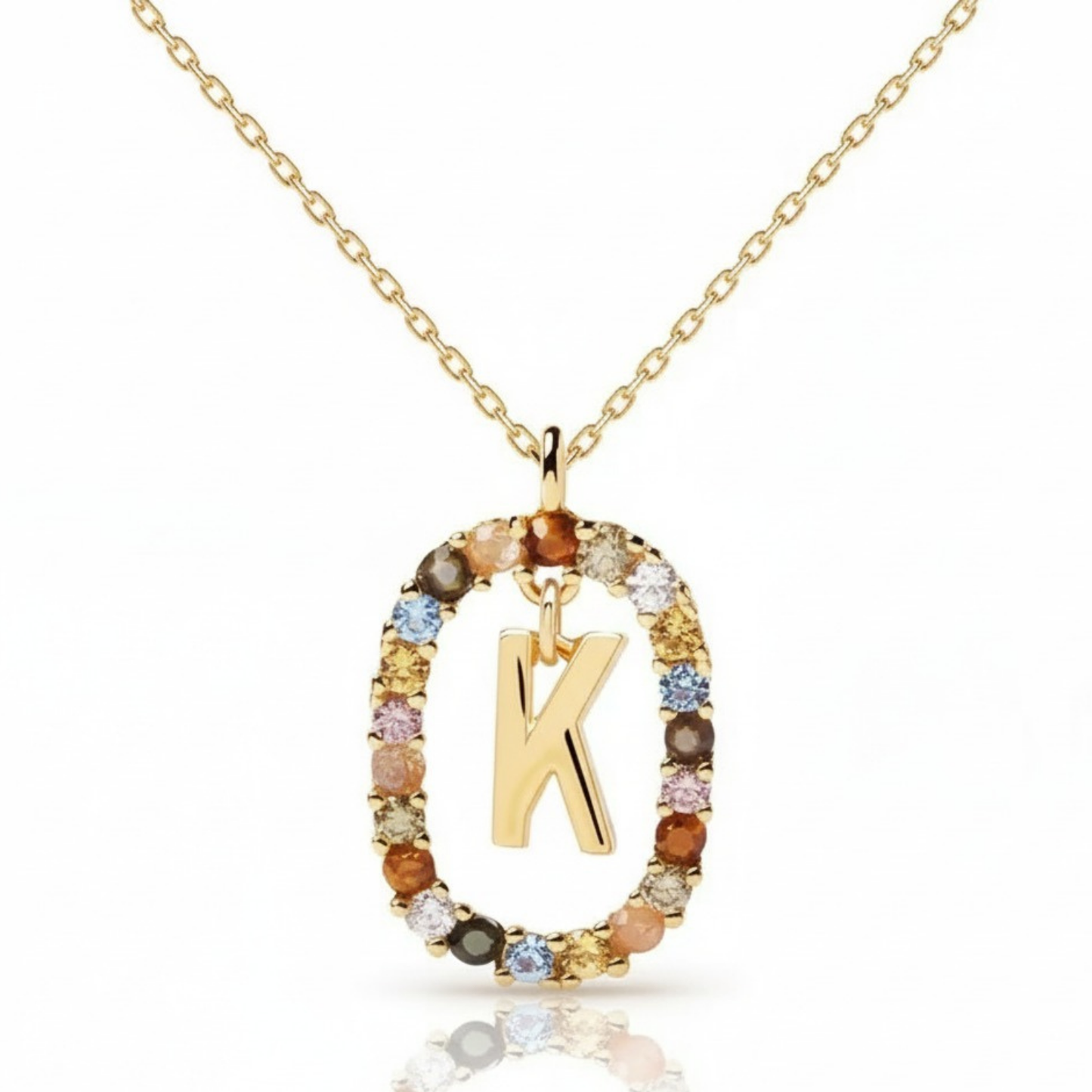 Collar con inicial "Arcoíris"