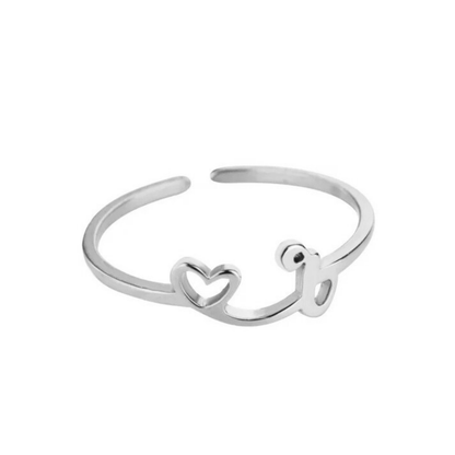 Anillo Ajustable con Inicial "Pretty"