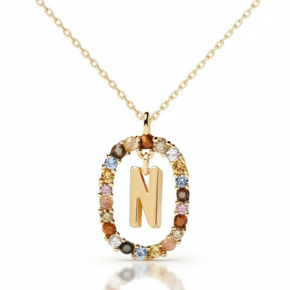 Collar con inicial "Arcoíris"