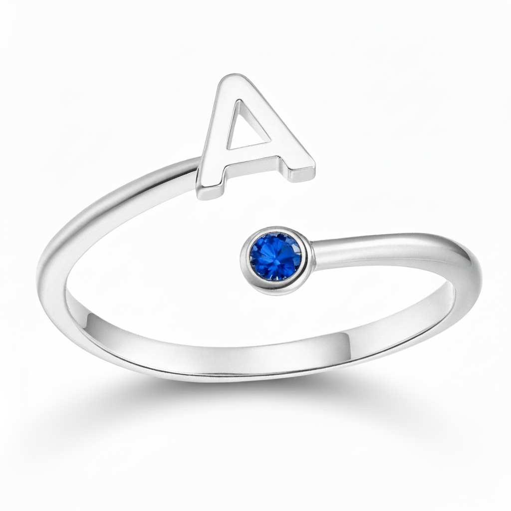 Anillo Ajustable con Inicial "Esencia"
