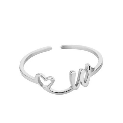 Anillo Ajustable con Inicial "Pretty"