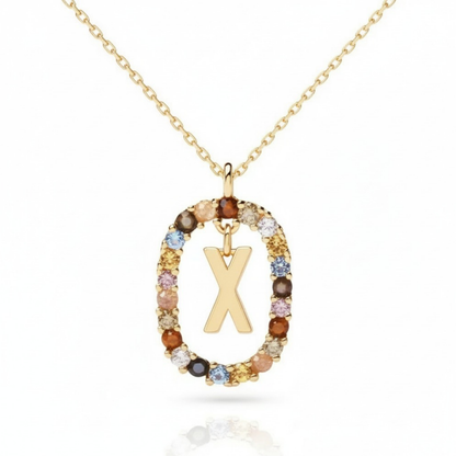 Collar con inicial "Arcoíris"