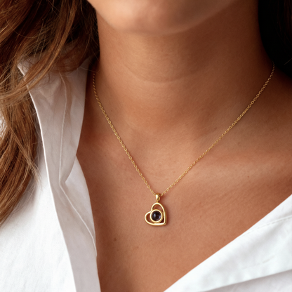 Collar de proyección "Corazón"