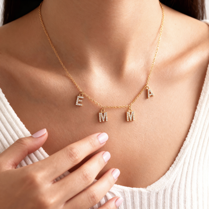 Collar con nombre "Sparkles"