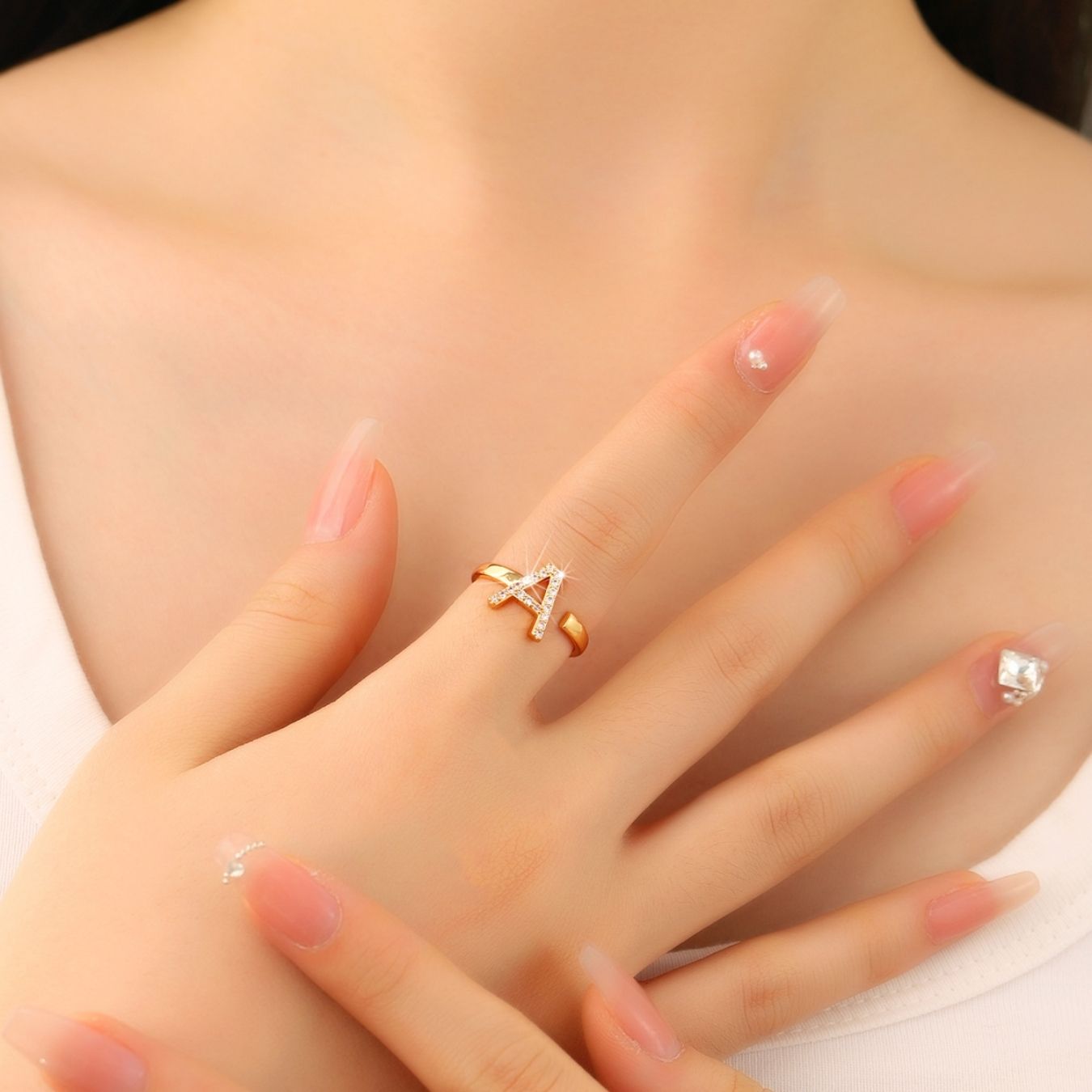 Anillo Ajustable con Inicial "Twinkle"