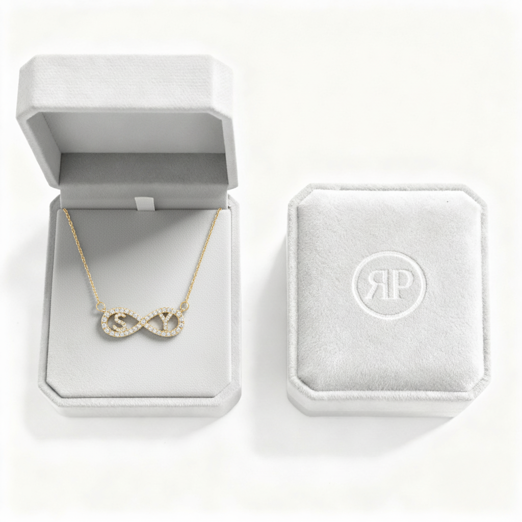 Collar con nombre "Infinito"