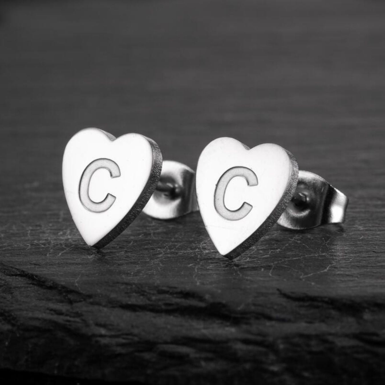 Pendientes Iniciales "Corazón Chic"