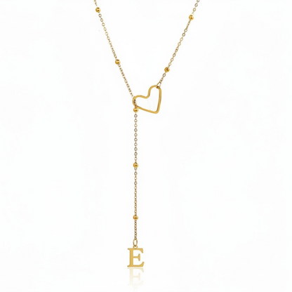 Collar con inicial "Enamorada"