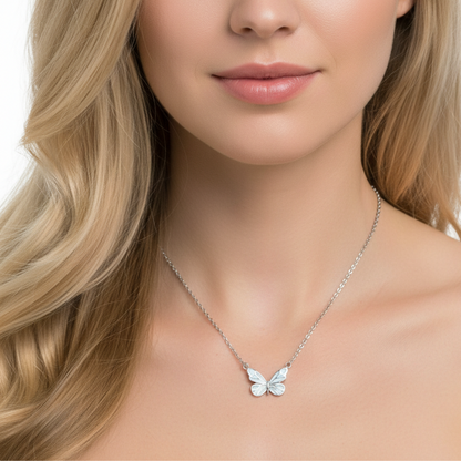 Collar "Mariposa Luminosa"