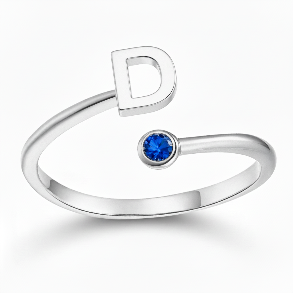 Anillo Ajustable con Inicial "Esencia"