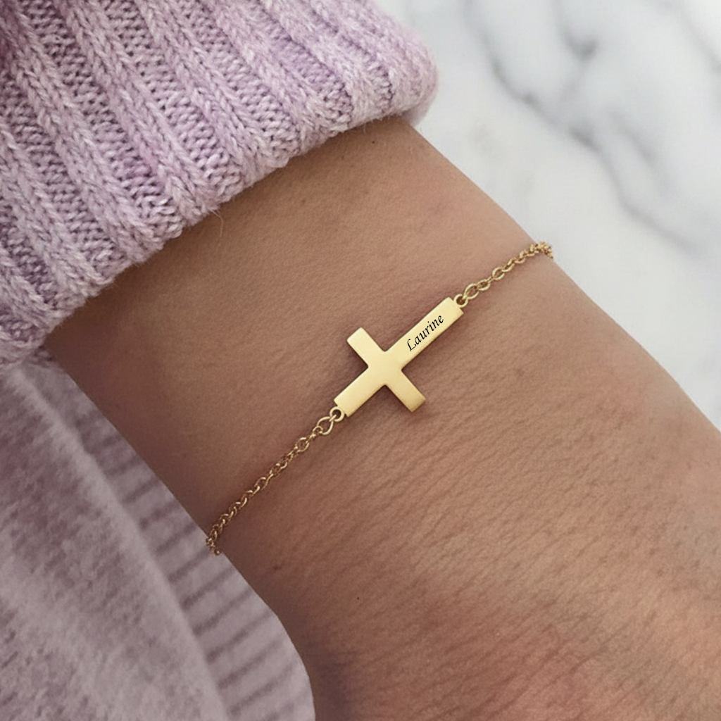 Pulsera con nombre "Cruz lateral"