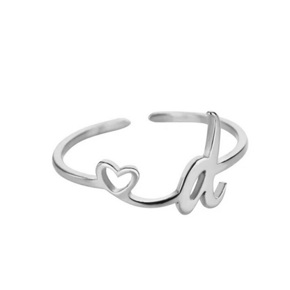 Anillo Ajustable con Inicial "Pretty"