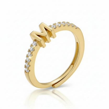 Anillo Ajustable con Inicial "Brillo"