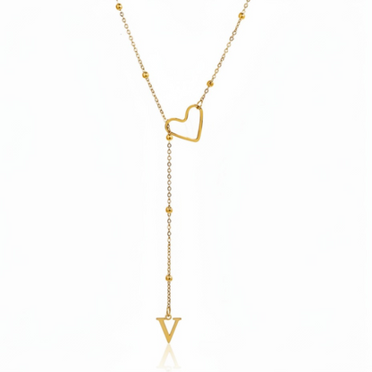 Collar con inicial "Enamorada"