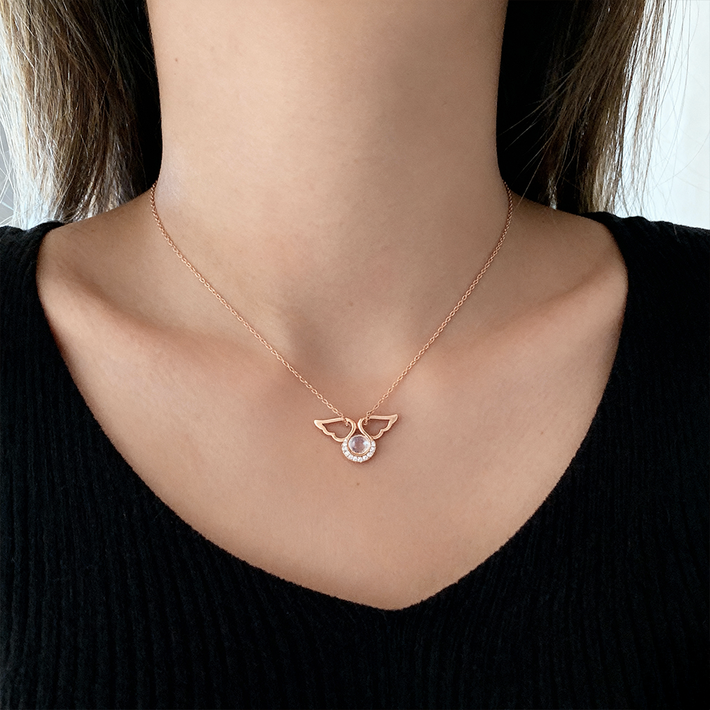 Collar de proyección "Alas de ángel"