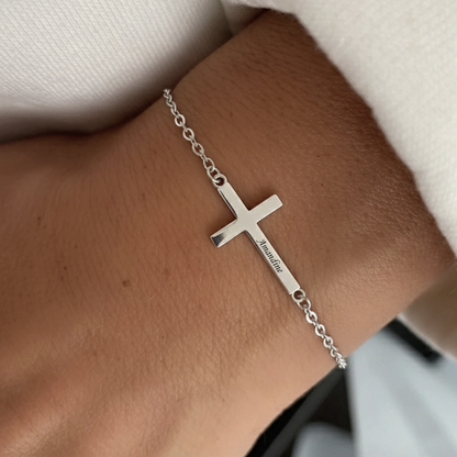Pulsera con nombre "Cruz lateral"