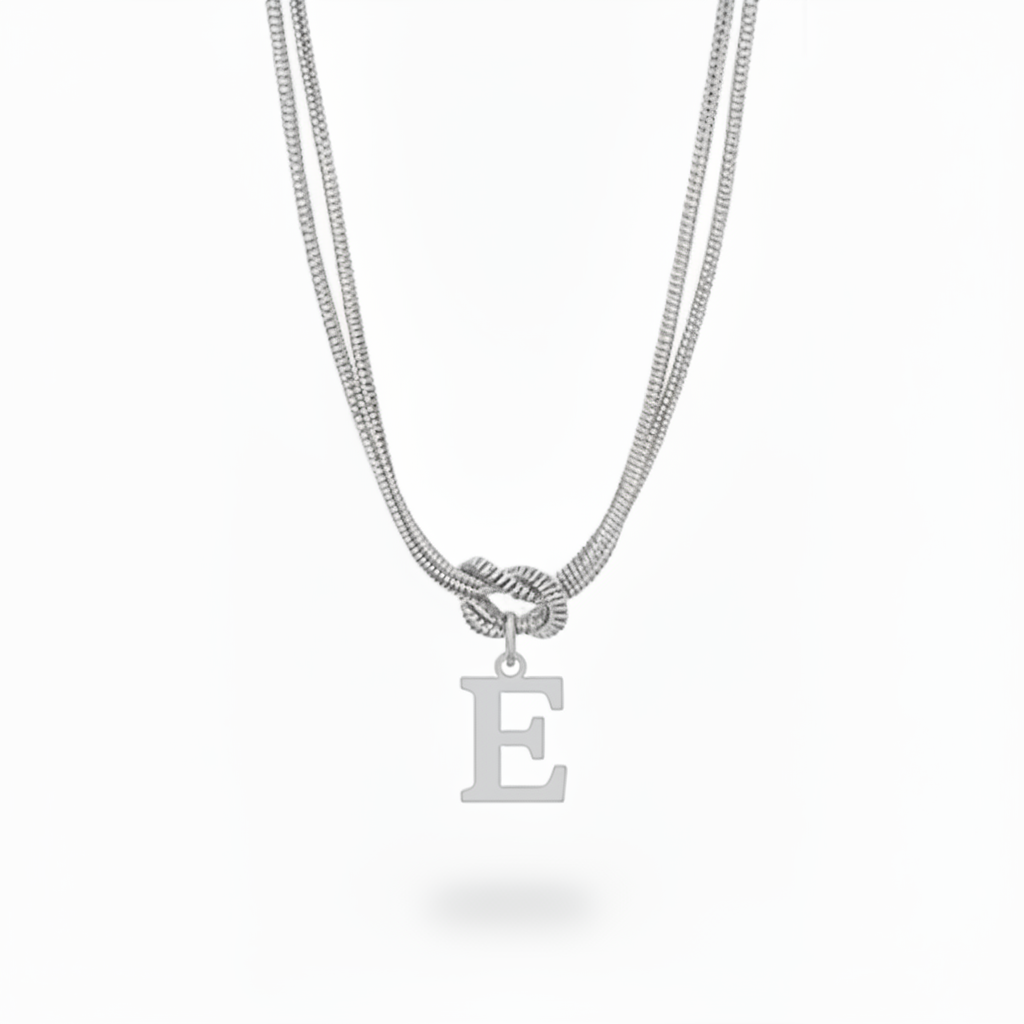 Collar Inicial "Nudo Alfabeto"