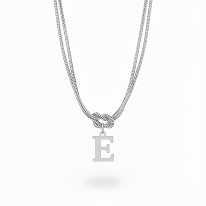 Collar Inicial "Nudo Alfabeto"