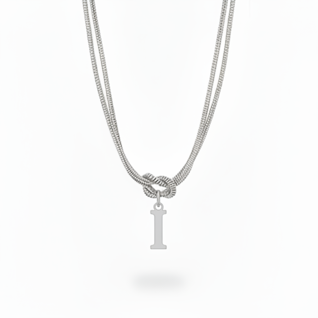 Collar Inicial "Nudo Alfabeto"