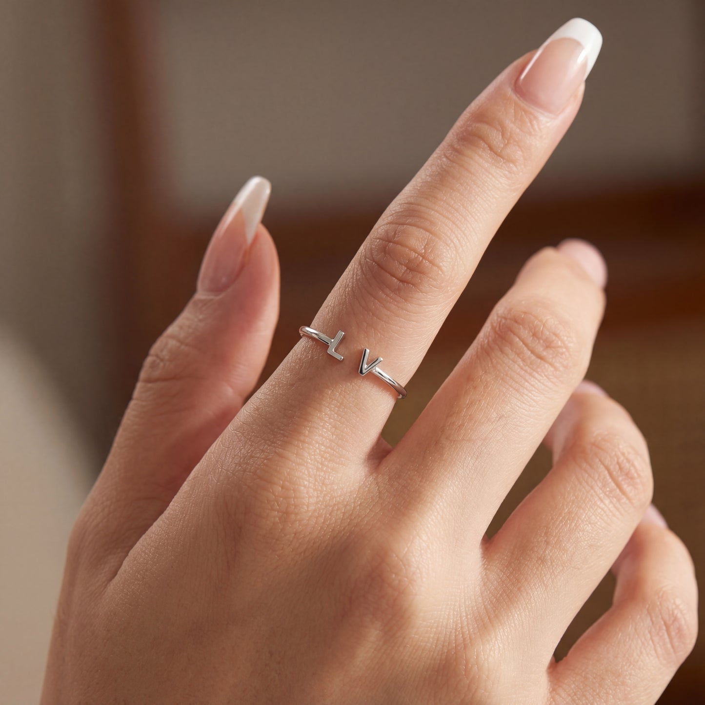 Anillo Ajustable con Inicial "Doble Monograma"