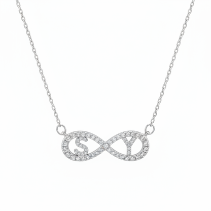 Collar con nombre "Infinito"