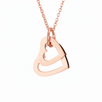 Collar con nombre "Corazones anidados"