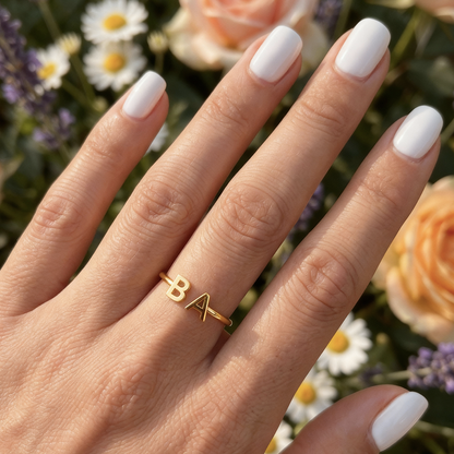 Anillo Ajustable con Inicial "Doble Monograma"