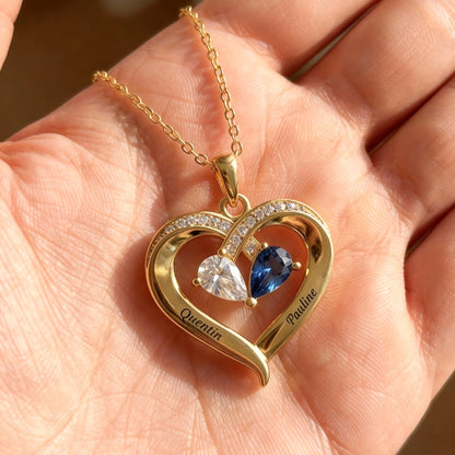 Collar con nombre "Corazones entrelazados"