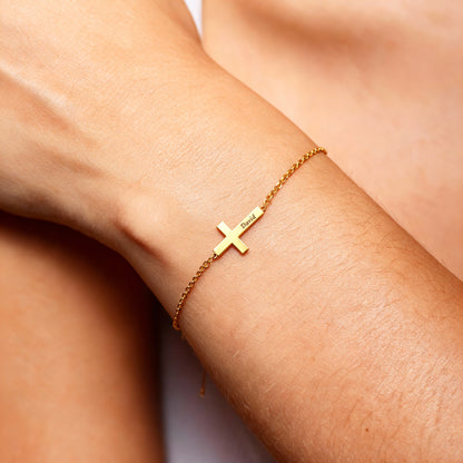 Pulsera con nombre "Cruz lateral"
