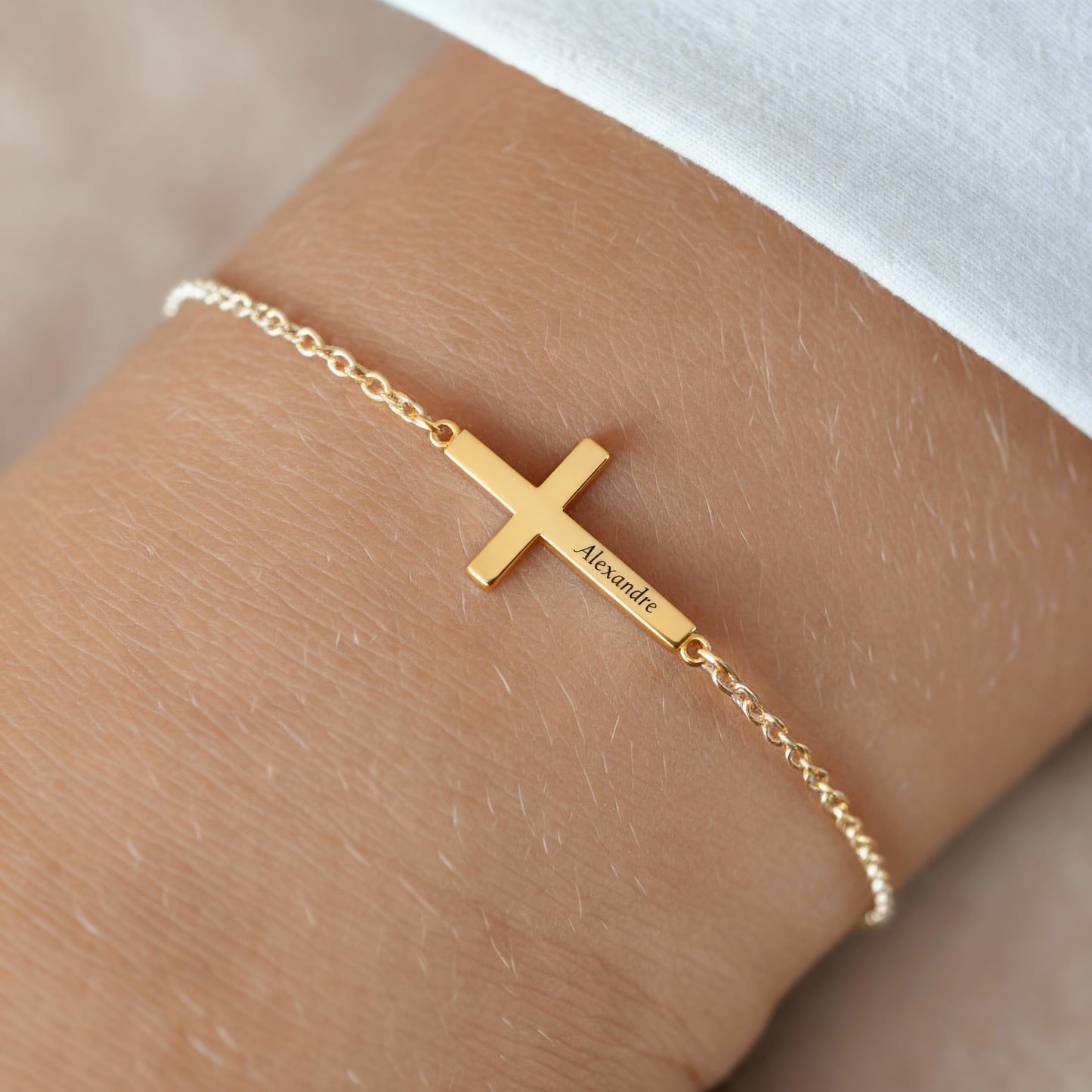 Pulsera con nombre "Cruz lateral"